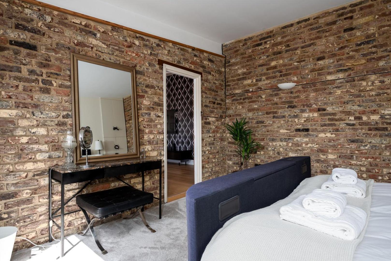 Апартаменты Guestready-trendy Penthouse With Terrace In